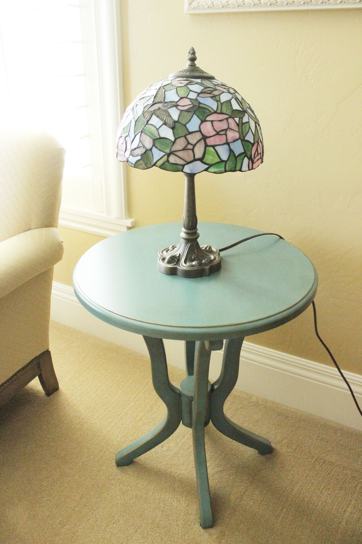 How to decorate a master bedroom table top lamp