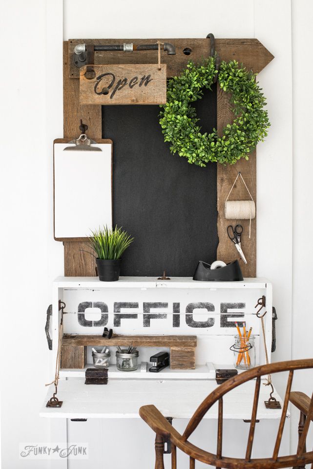 The office wall desk DIY