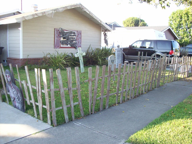 Halloween Pallet Fence