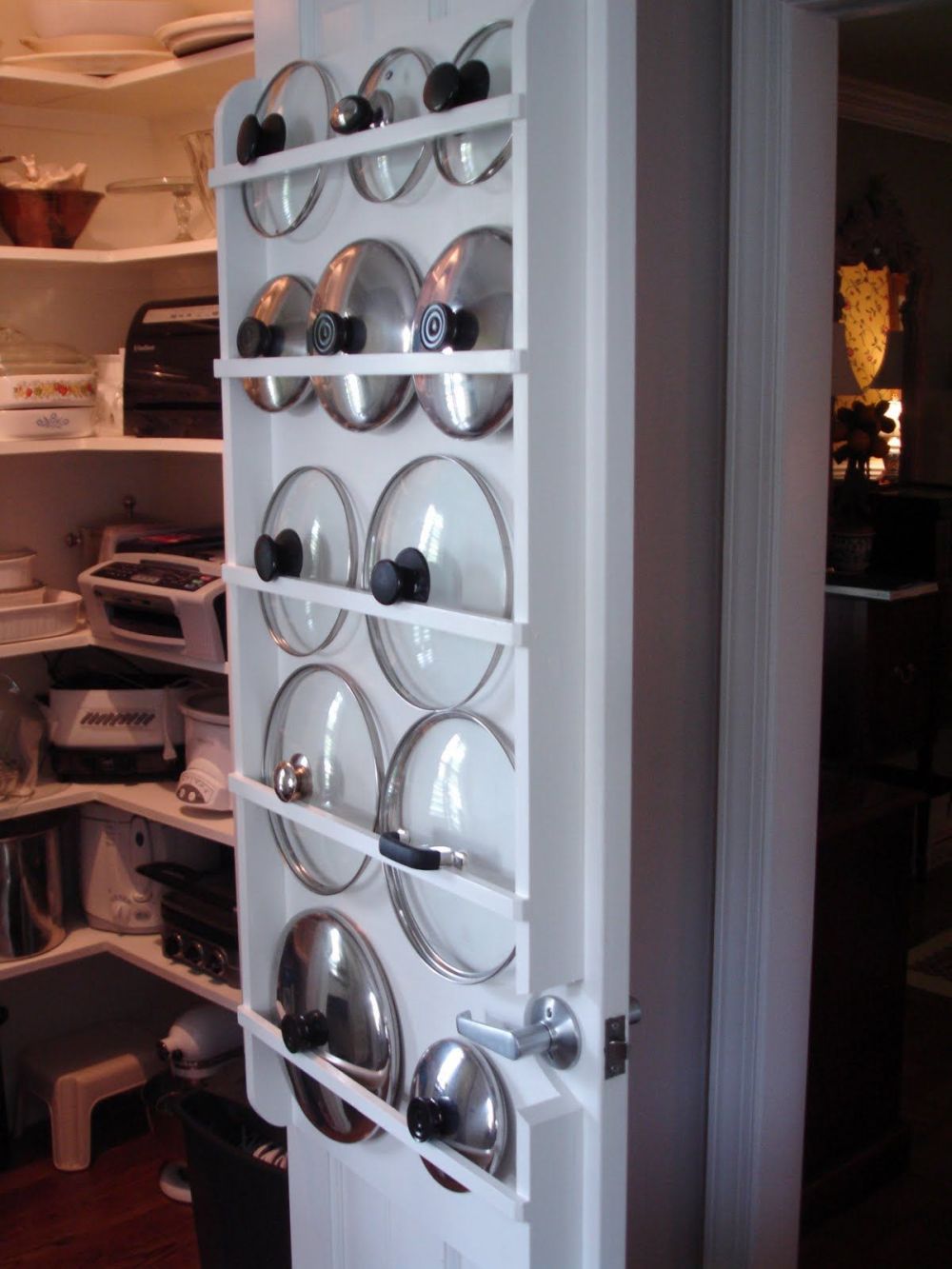 How to build pantry shelves