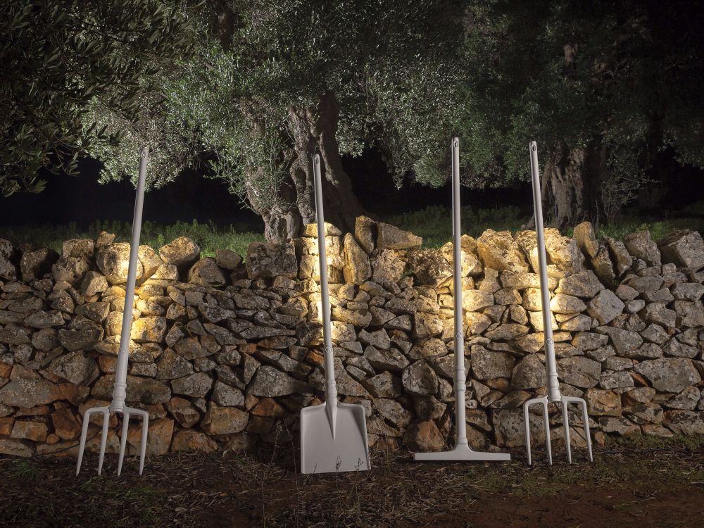 Step line o lev outdoor lighting