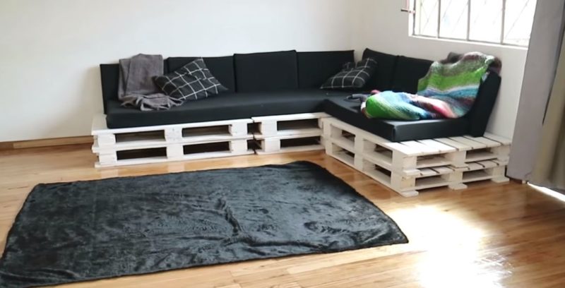 50 Easy Ways To Build A DIY Couch Without Breaking The Bank