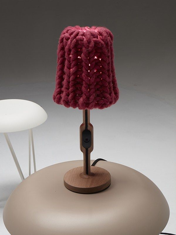 Granny table lamp