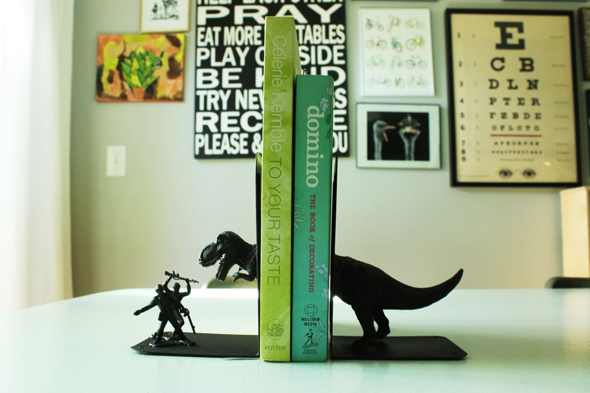 Silhouette Animal Clock