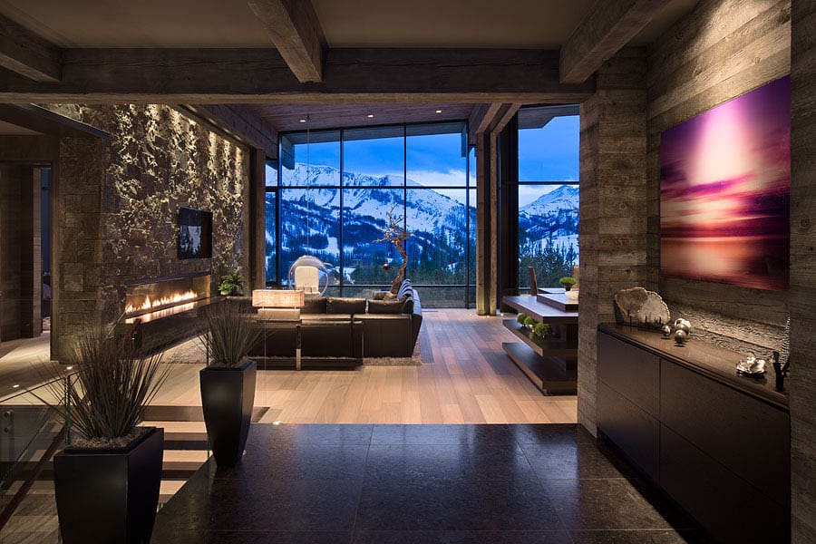 Jaw dropping luxury mountain chalet in Montana living