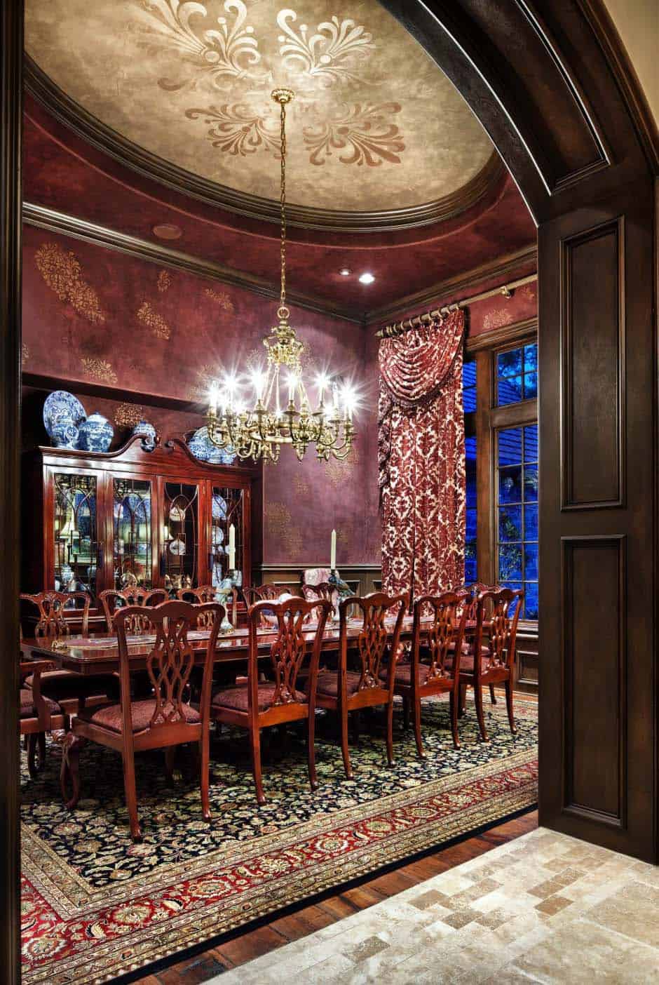 Traditional English manor house with opulent details in Texas dining area