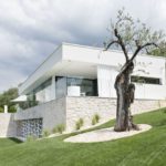 Garda Lake Modern white House