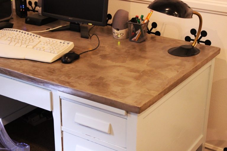 DIY Concrete Desktop