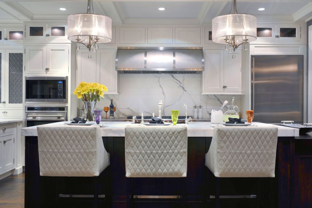 White kitchen is a fabulous option