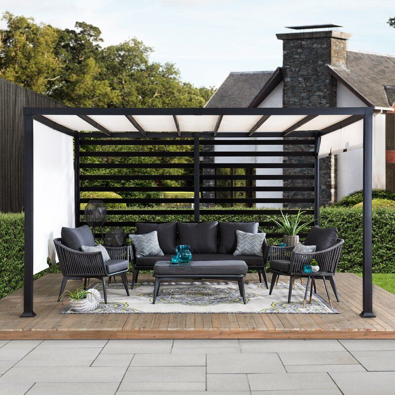 Backyard house pergola with vegetation