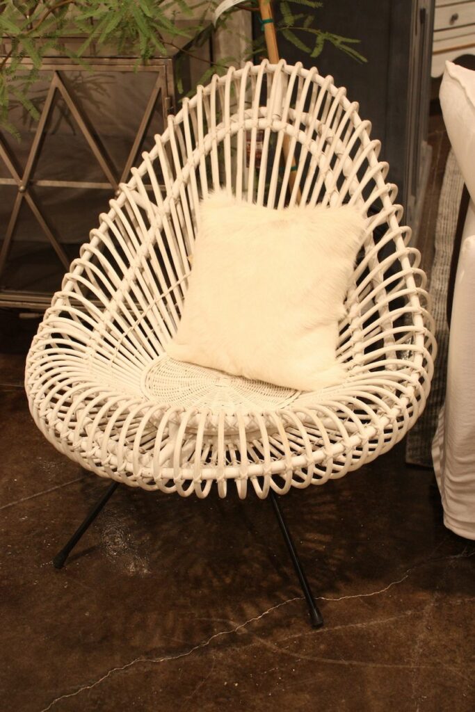 How To Use Rattan And Wicker Decor For Outdoor Living Environments