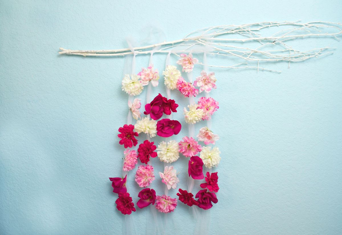 diy simple home decor hanging flowers