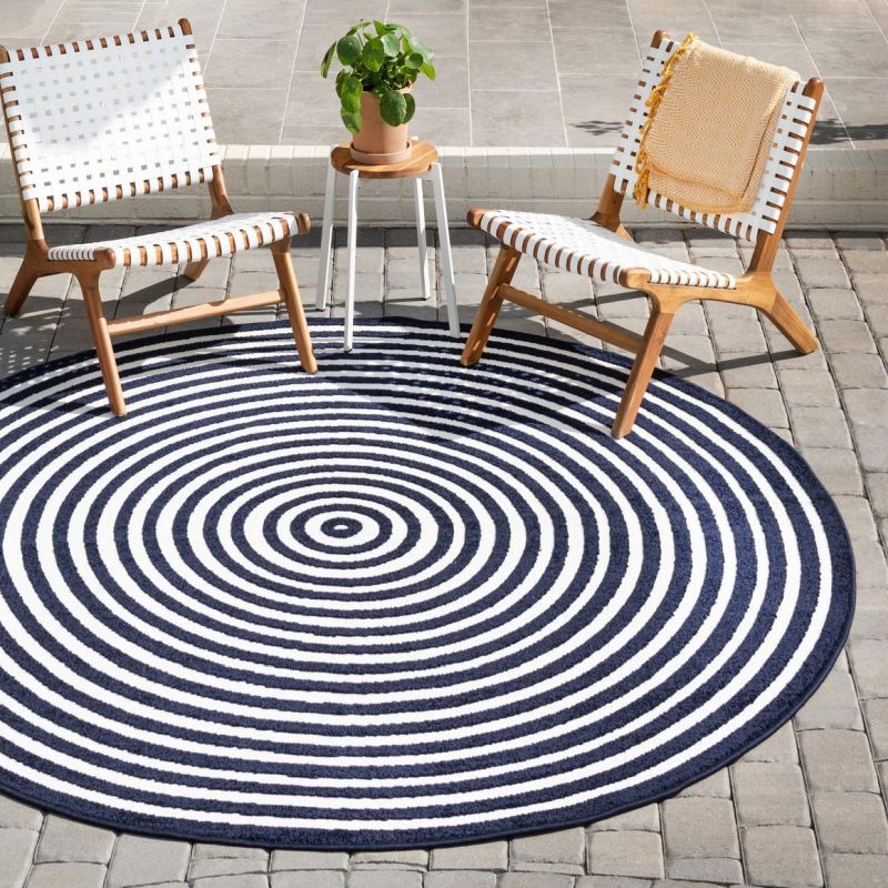 Circular outdoor deals rug