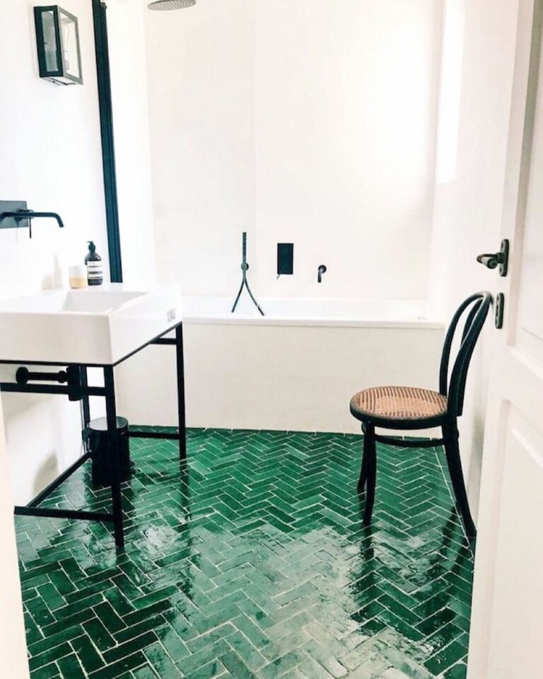 Green Bathroom Ideas: From Retro Charm to Modern Elegance