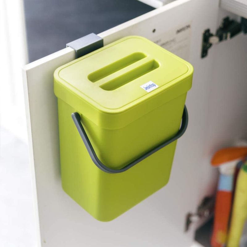 https://cdn.homedit.com/wp-content/uploads/2020/06/Small-Compost-Bin-with-Lid-Green-Plastic-Waste-Basket-Mountable-.jpg