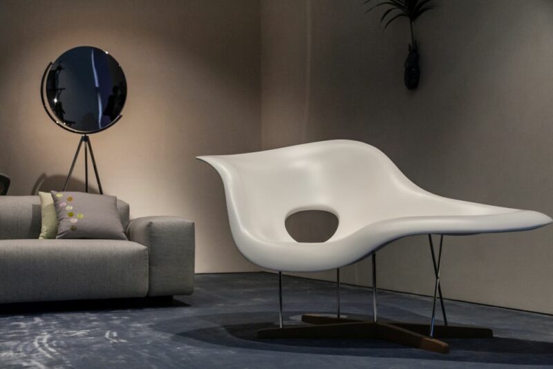 10 Statement Chairs That Redefine Your Space