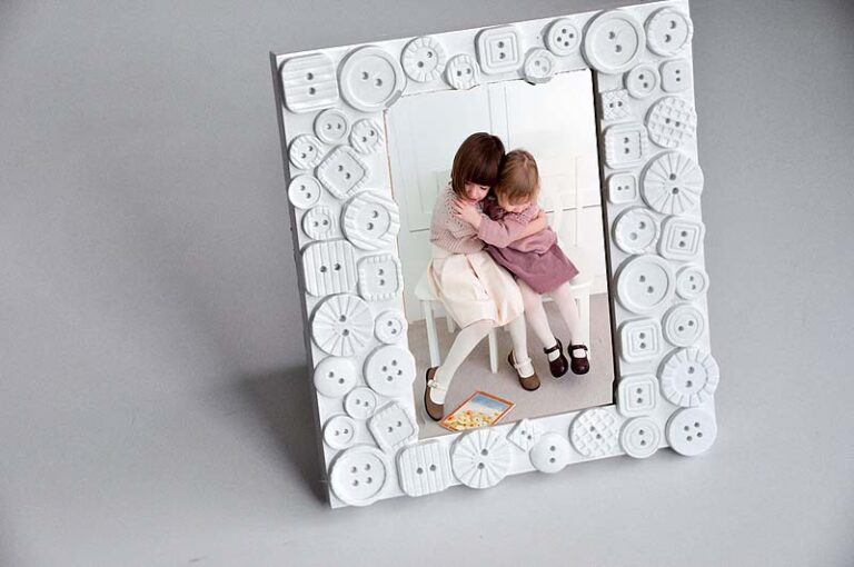 10 Cool And Easy Ways To Make Your Own Unique Picture Frames