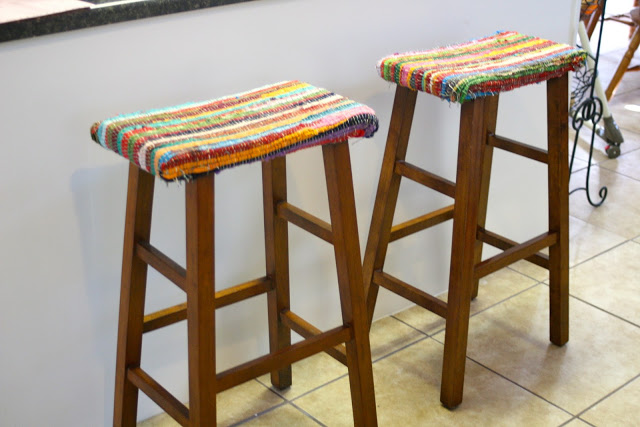 Colorful bar stool makeover dIY