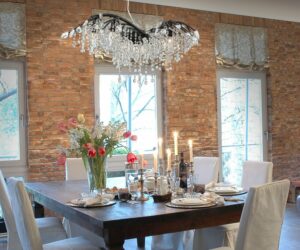 Timeless Dazzle in Contemporary Home Design – Our Exquisite Selection of Black Chandeliers