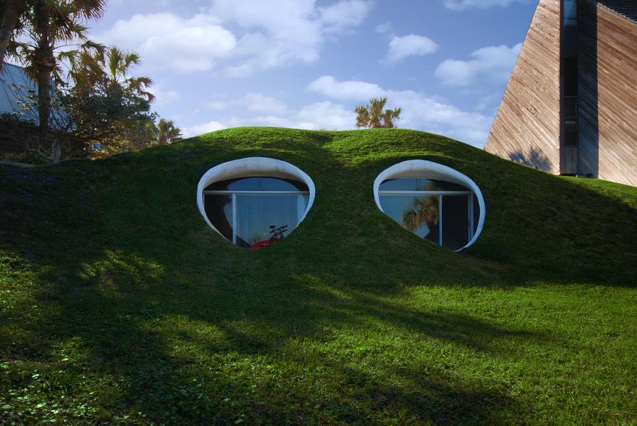 Underground Homes - Earth house