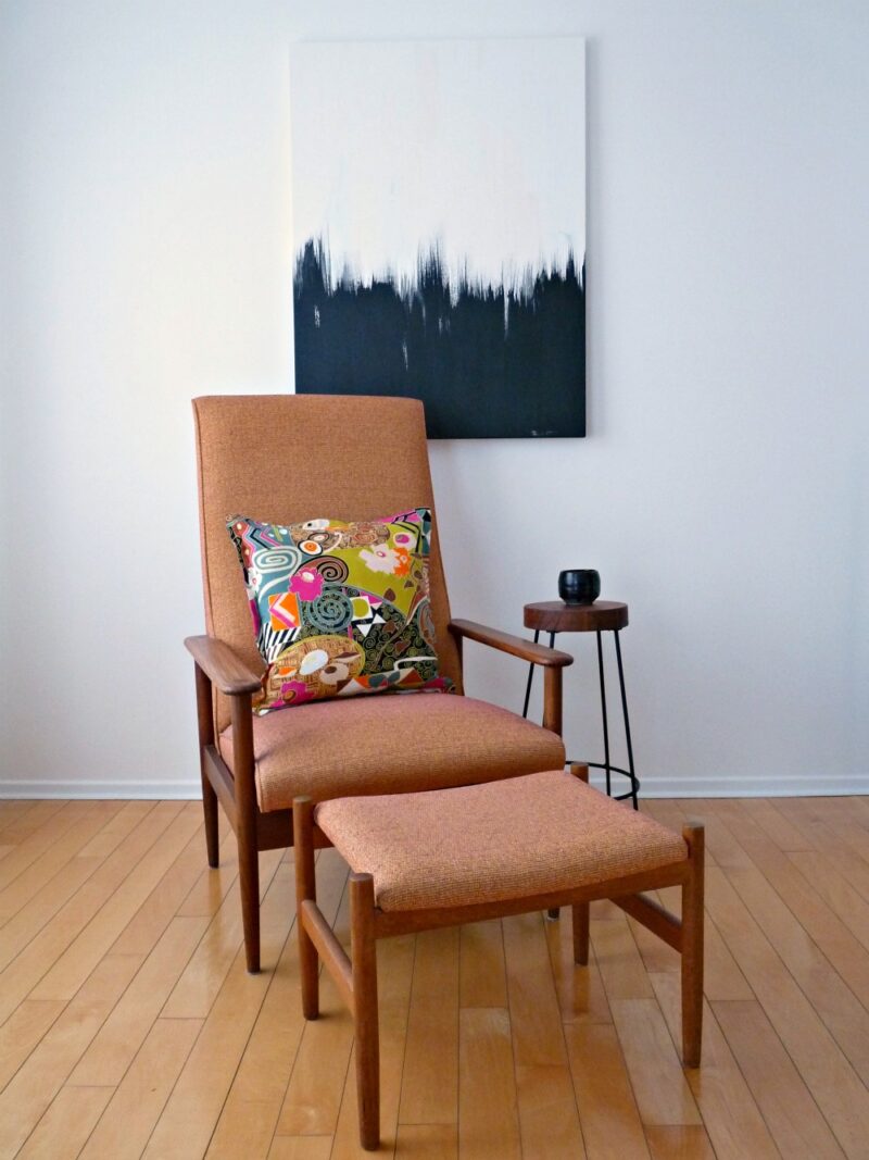 Easy Abstract Painting: 20 Cool Ways To Hang Art On Your Walls ...