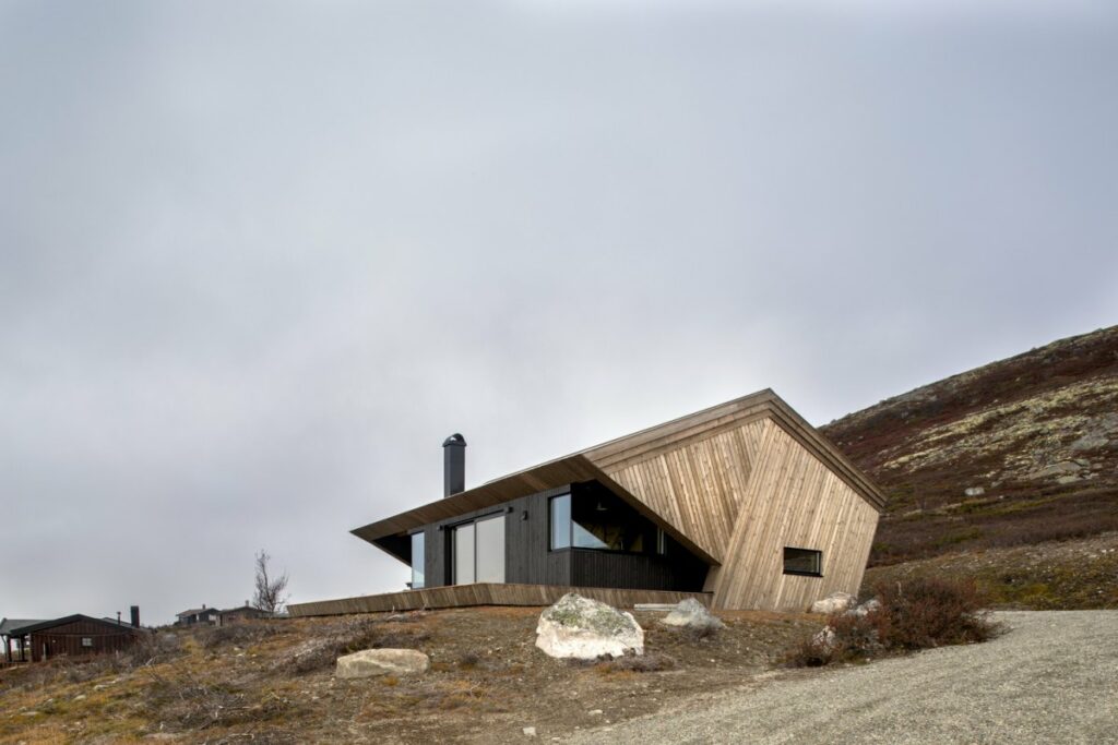 The Architecture of Norwegian Cabins In Relation To Their Breathtaking ...