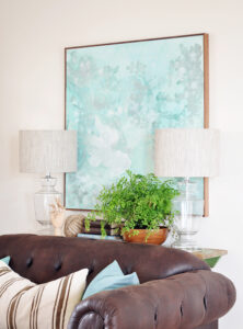 Easy Abstract Painting: 20 Cool Ways To Hang Art On Your Walls