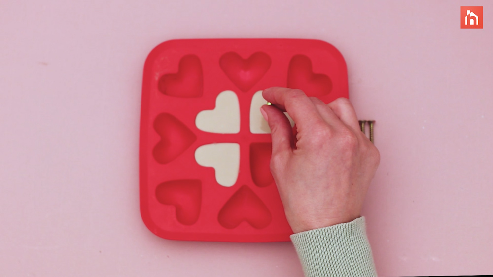 DIY cabinet knobs from concrete 10