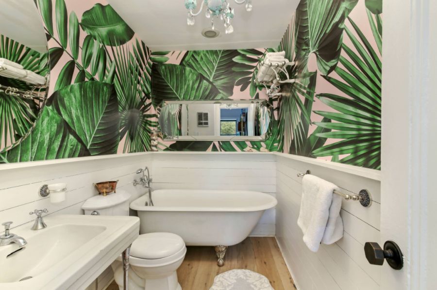 9 Favorites Rooms with a Touch of the Tropical Wallpaper Edition   Remodelista