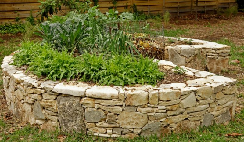 Keyhole Composter Keyhole Garden: The Phenomenal African Compost Garden