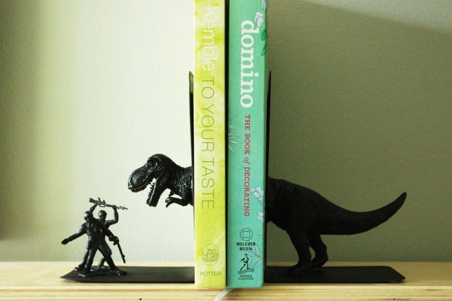 Dinosaur bookends