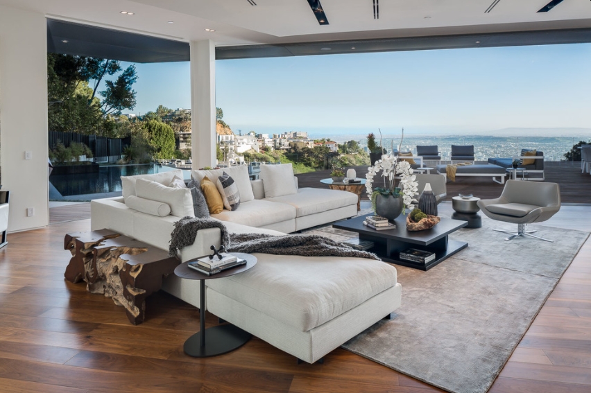 Modern Mansion Living Room