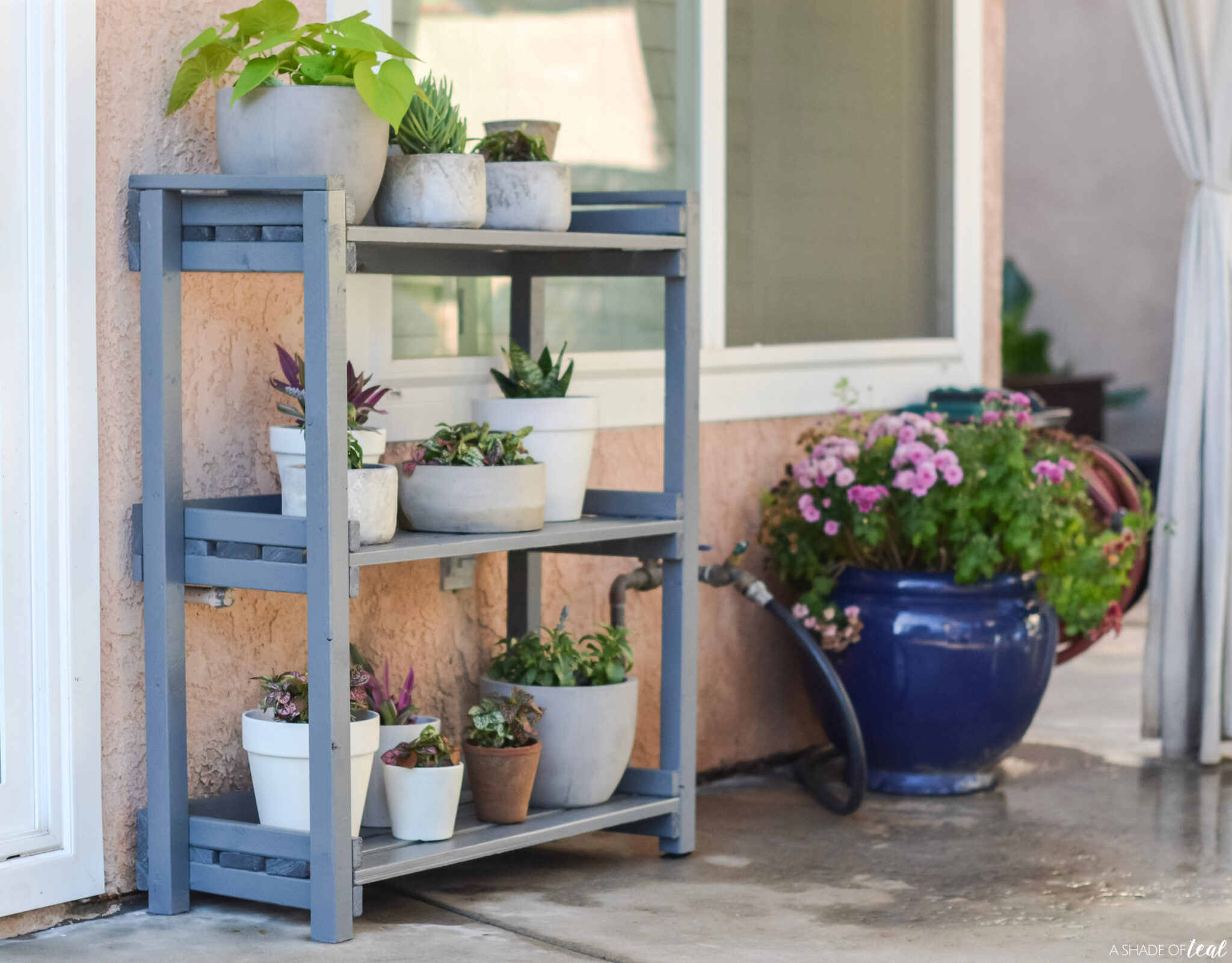 Outdoor Shelves To DIY for Stylish Storage and Display