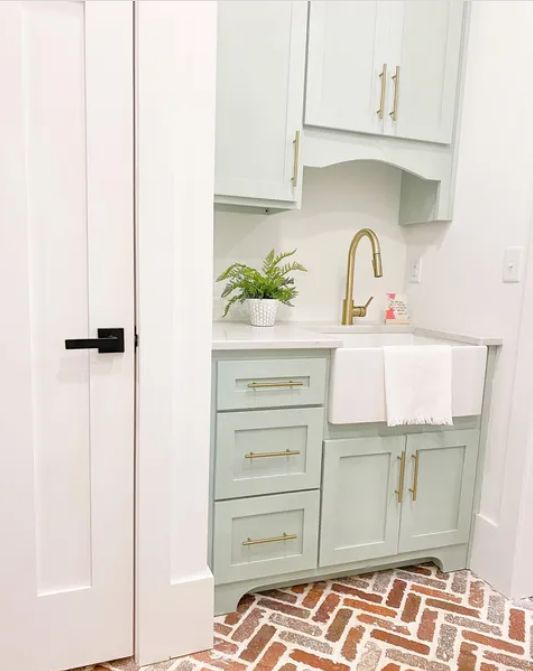 Farmhouse Laundry Room