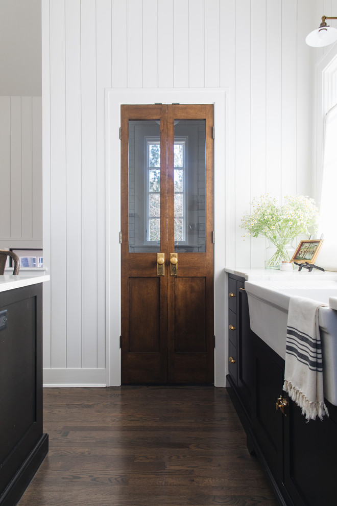 Farmhouse Double Pantry Doors with Decorative Glass