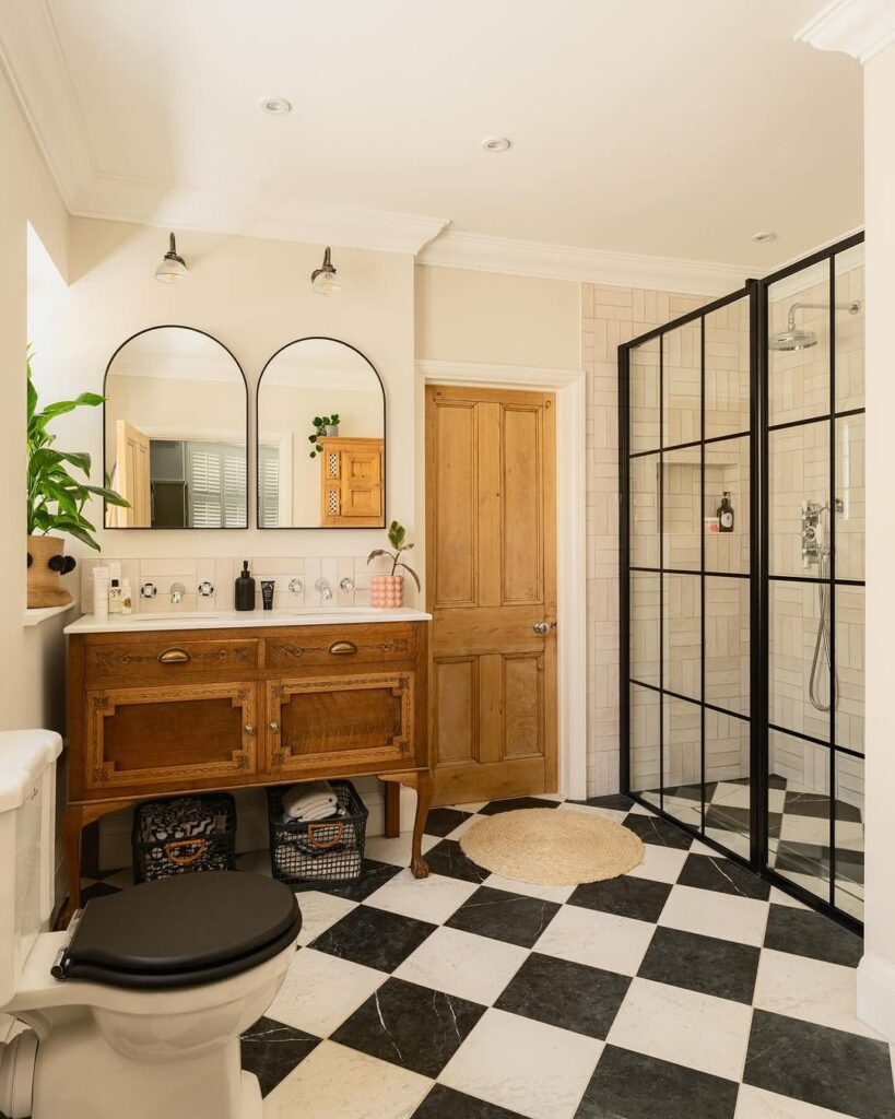 25 Black Frame Shower Ideas to Add Architectural Edge to Your Bathroom ...