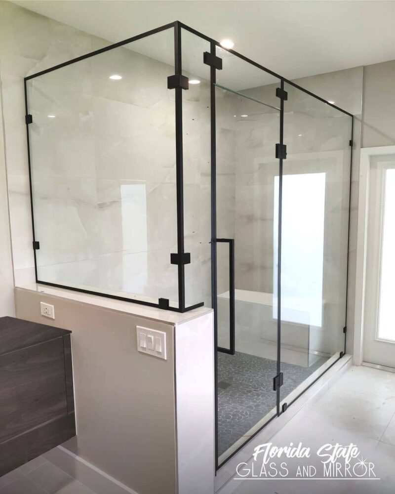 25 Black Frame Shower Ideas to Add Architectural Edge to Your Bathroom ...