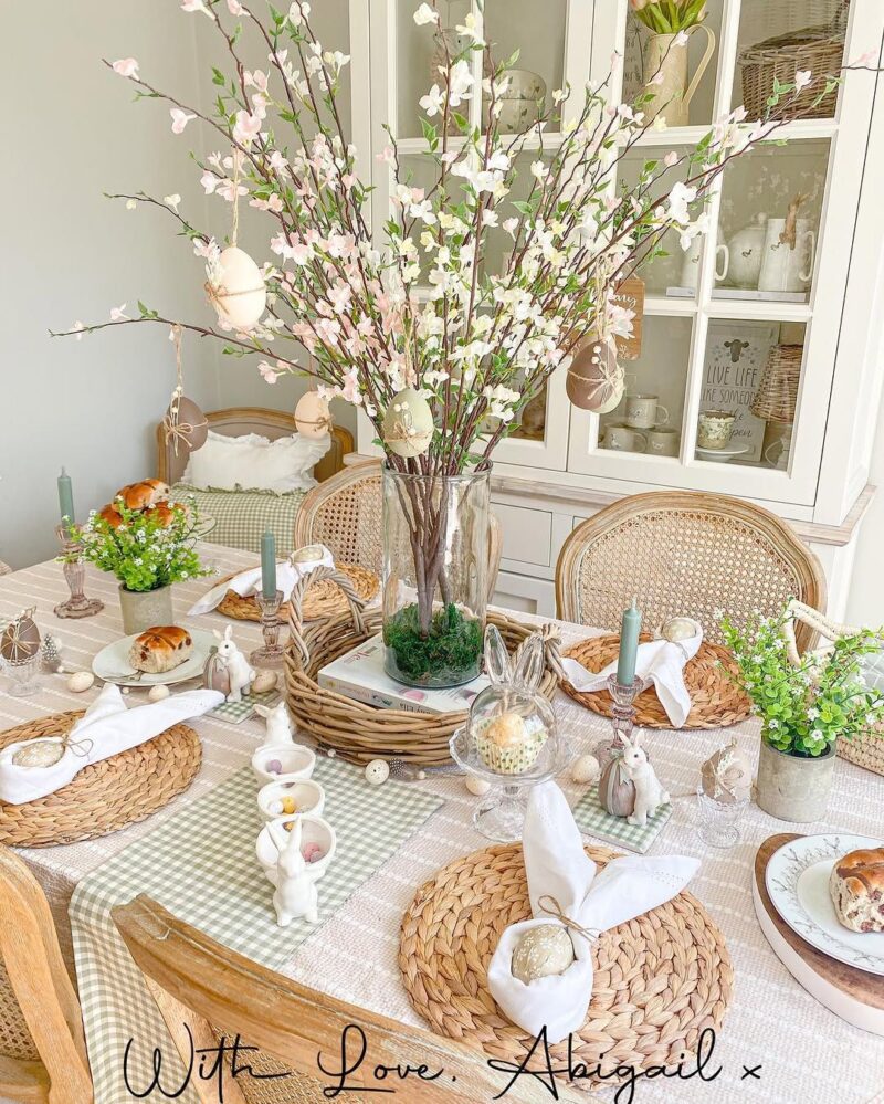 17 Easter Tablescape Ideas for 2026 That Turn Every Table Into a Spring ...