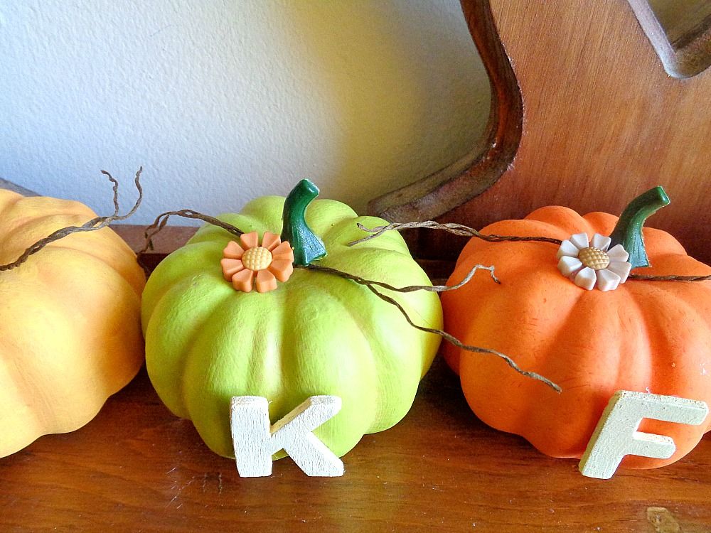 Bright-Thankful-Pumpkin-Home-Decor-top