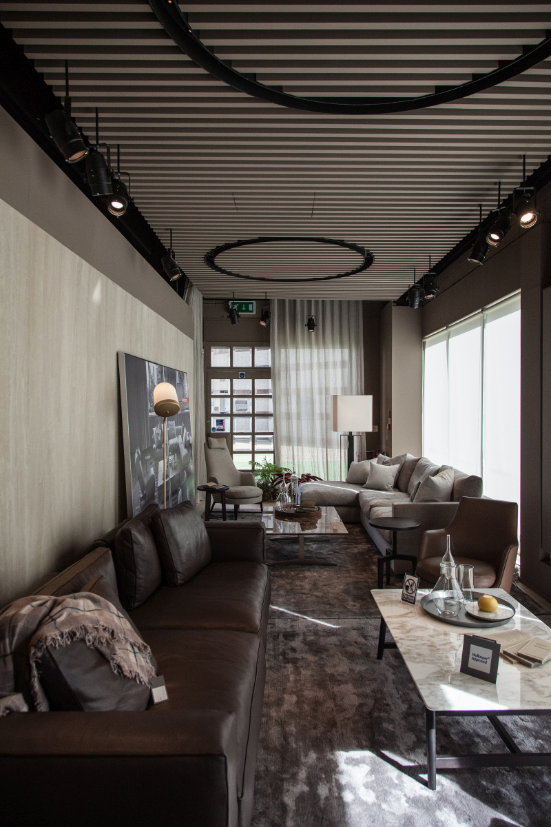 Dark Leather Breaks Up the Pale Upholstery
