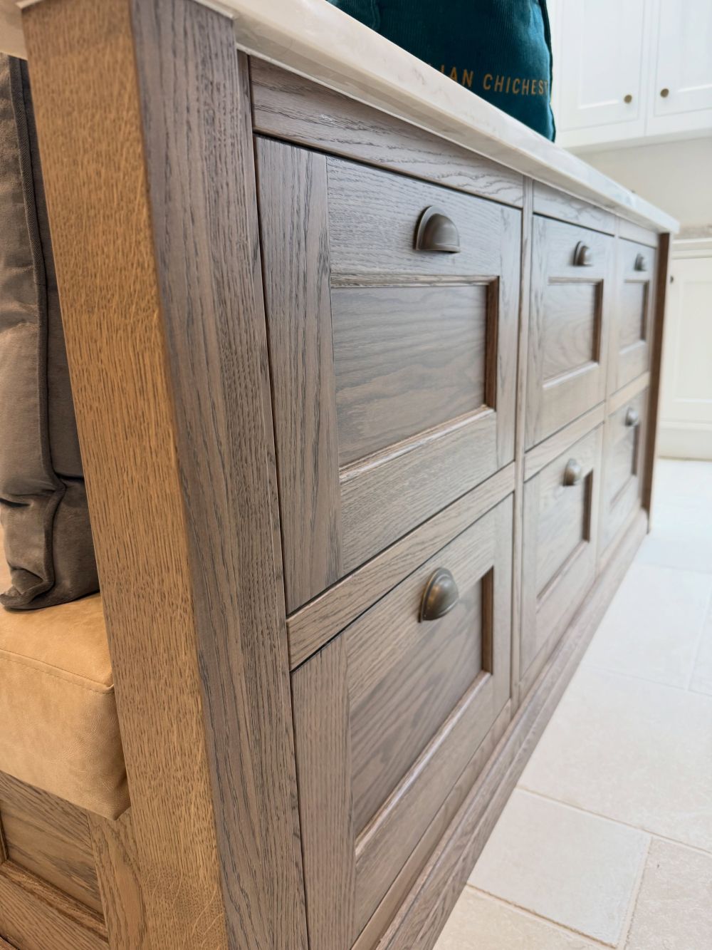 Drawers Finish Where the Bench Begins