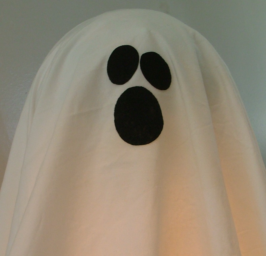 Felt Shapes Change the Ghost’s Expression