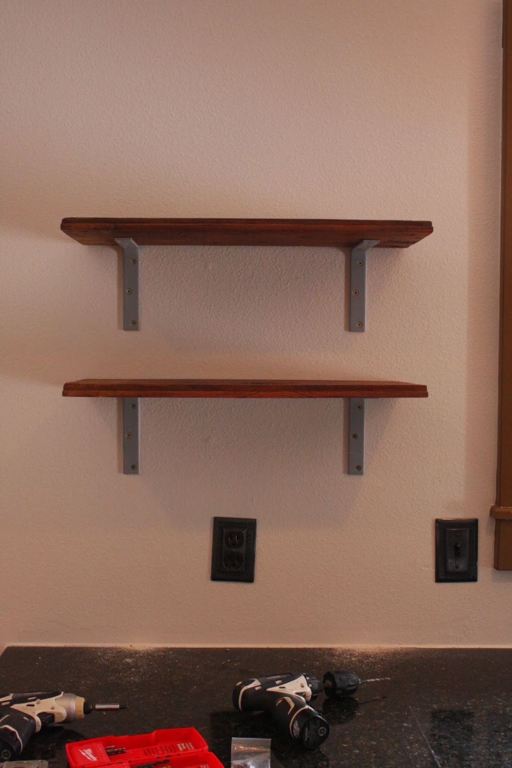 Floating and brackets shelves