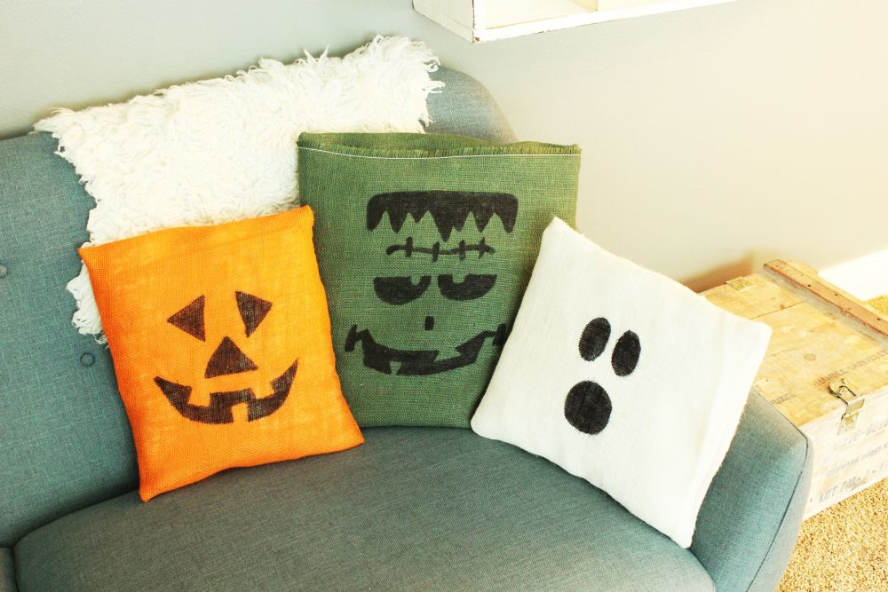 Halloween pillow case Decor DIY Homedit