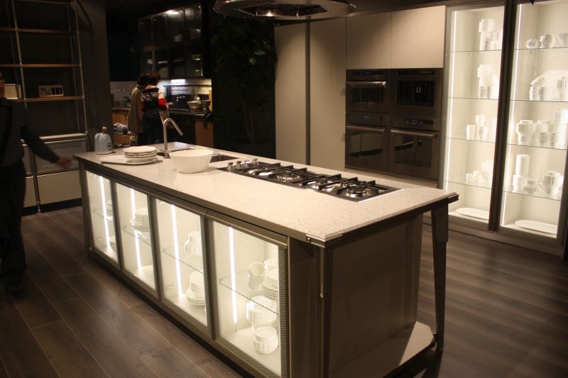 Kitchen Islands Are Becoming Display Cabinets
