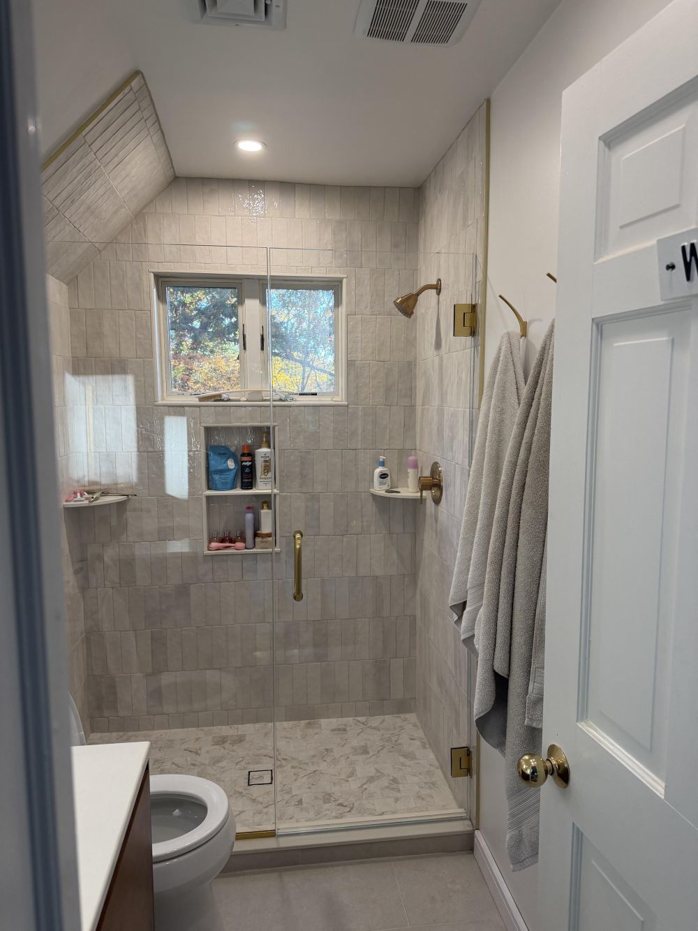 One Shower Door Detail Makes a Difference