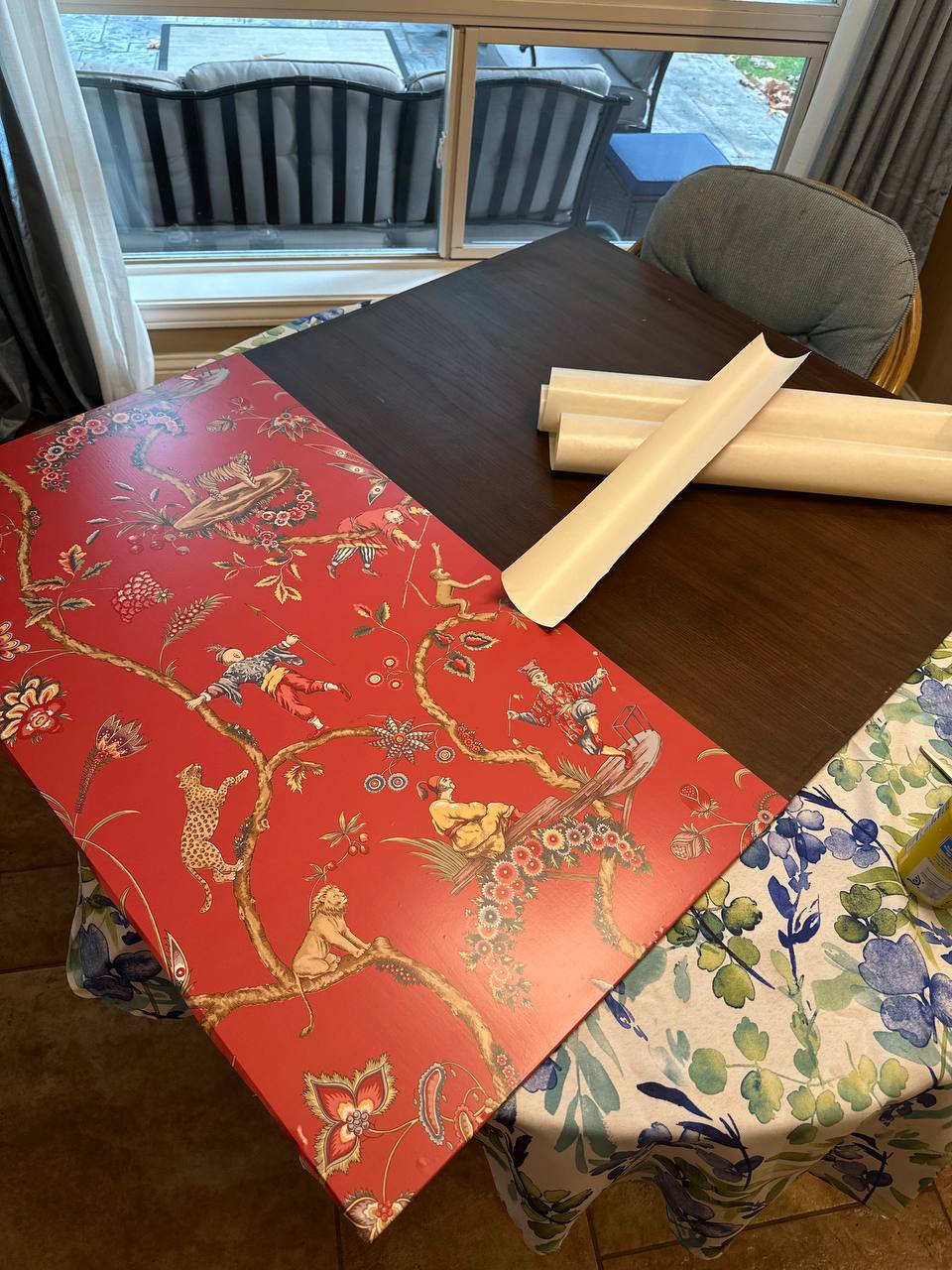 Red Wallpaper Changed the Back Before the Frame Was Painted