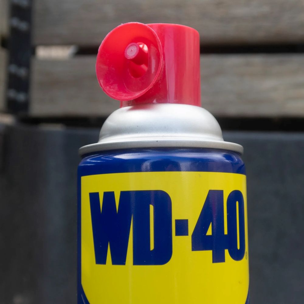 WD-40 spray
