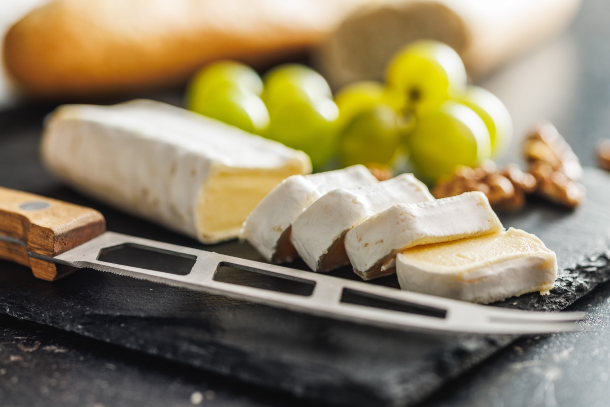 Which cheese suits the blade