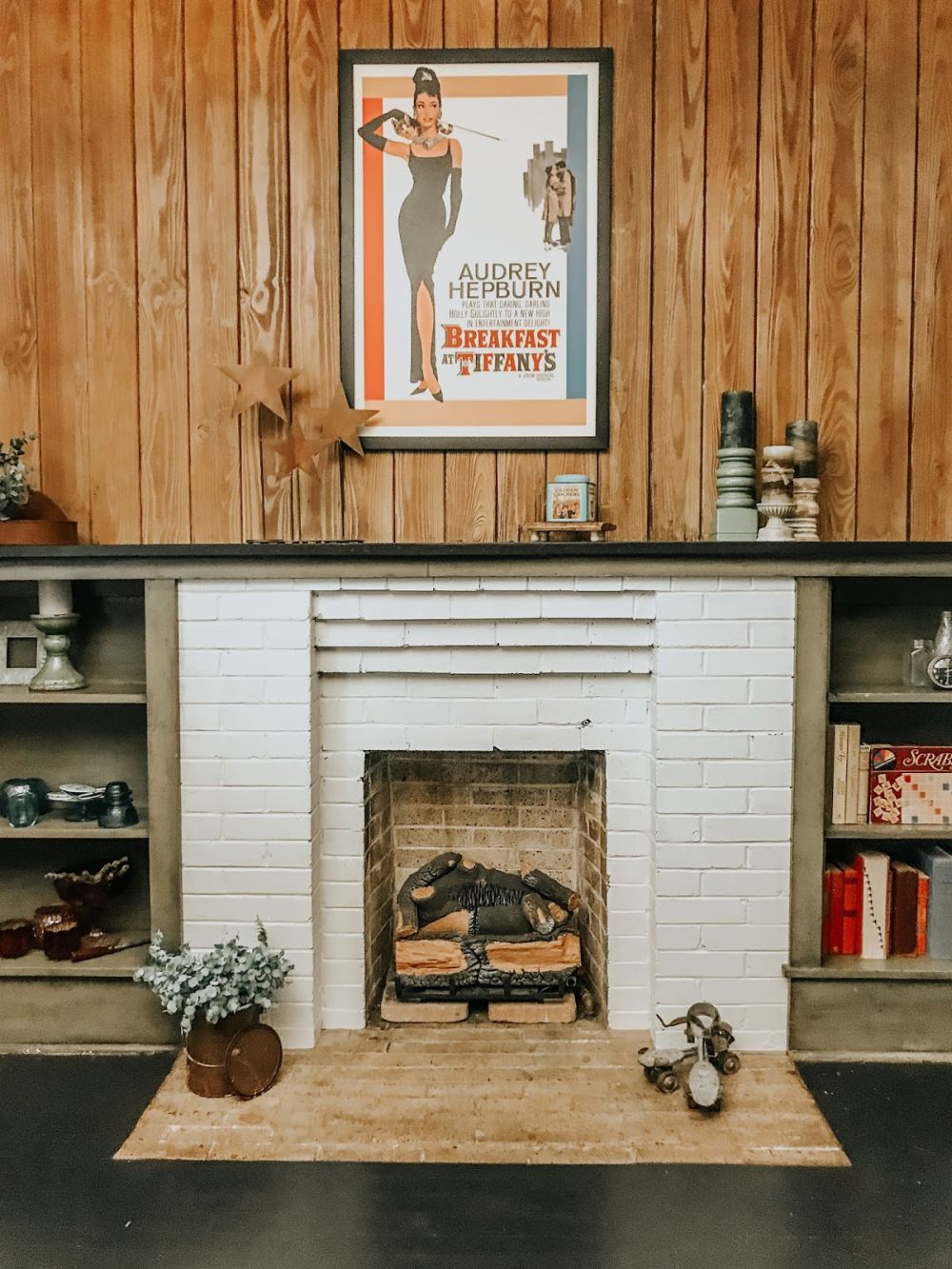 White Bricks Changed the Fireplace Without Replacing the Mantel